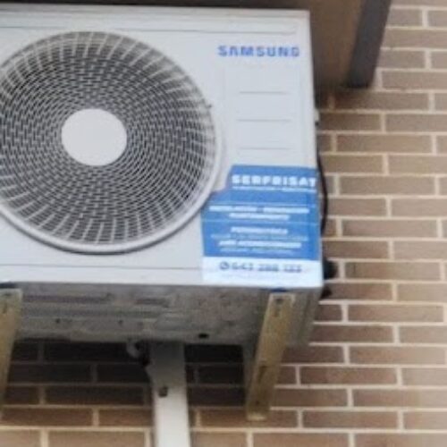 Instalación equipo aire acondicionado-calor Samsung en conductos en Aguadulce.